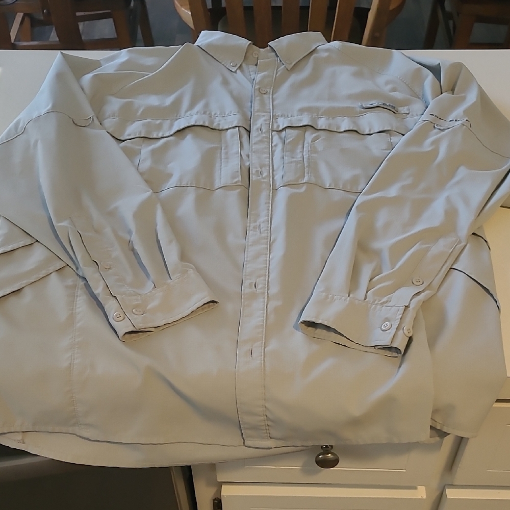 Men's Casual Button Down Shirt - Light Gray